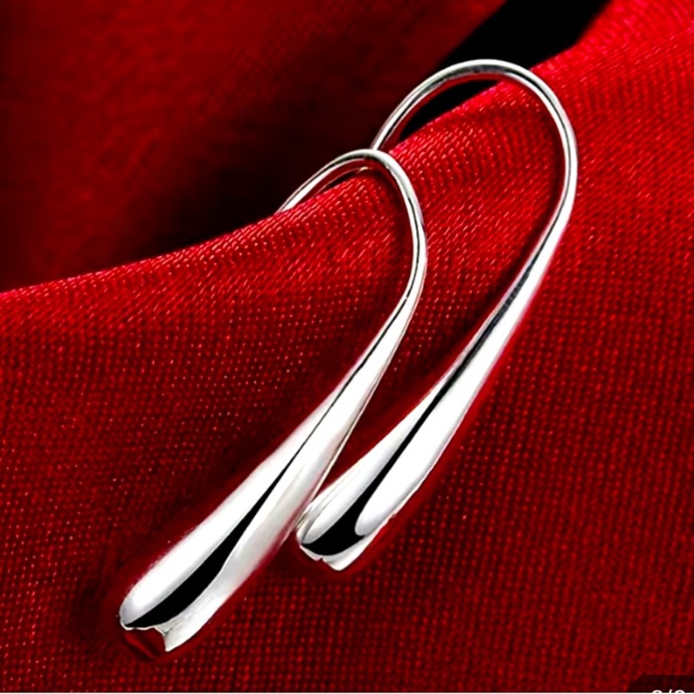 Silver Earrings 925 Water Drop Shspe